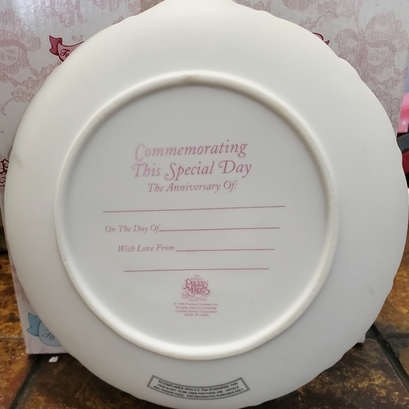 Precious Moments - Picture 2 of 2